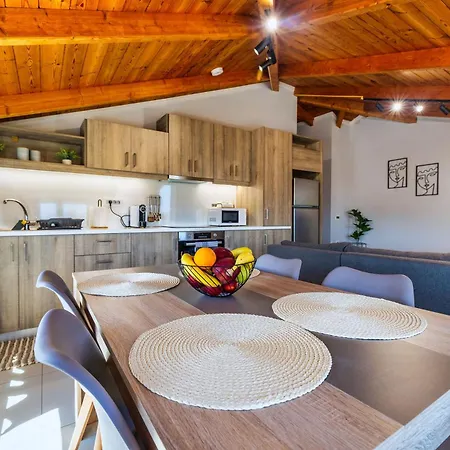 Ionian Serenity House 扎金索斯镇