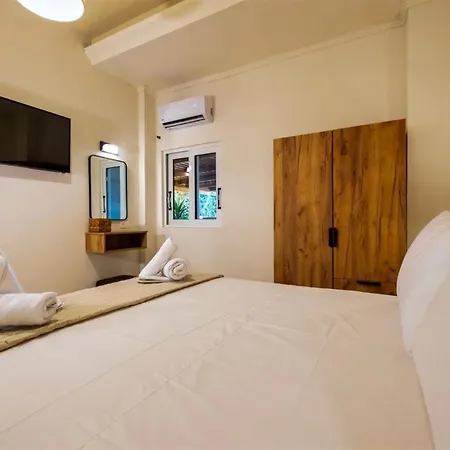 Daire Ionian Serenity House