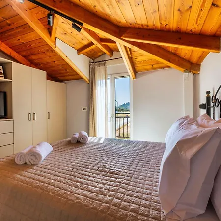 Ionian Serenity House شقة